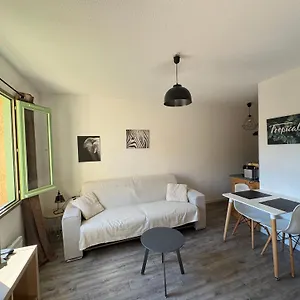 Appartement Charmand En Avec Piscine, Bandol