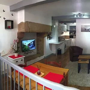  Appartement T3 En Souplex Sur Le Port De Saint Goustan France